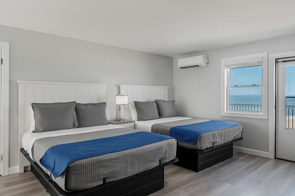 Room, 2 Queen Beds, Ocean Front, Balcony, Kitchen