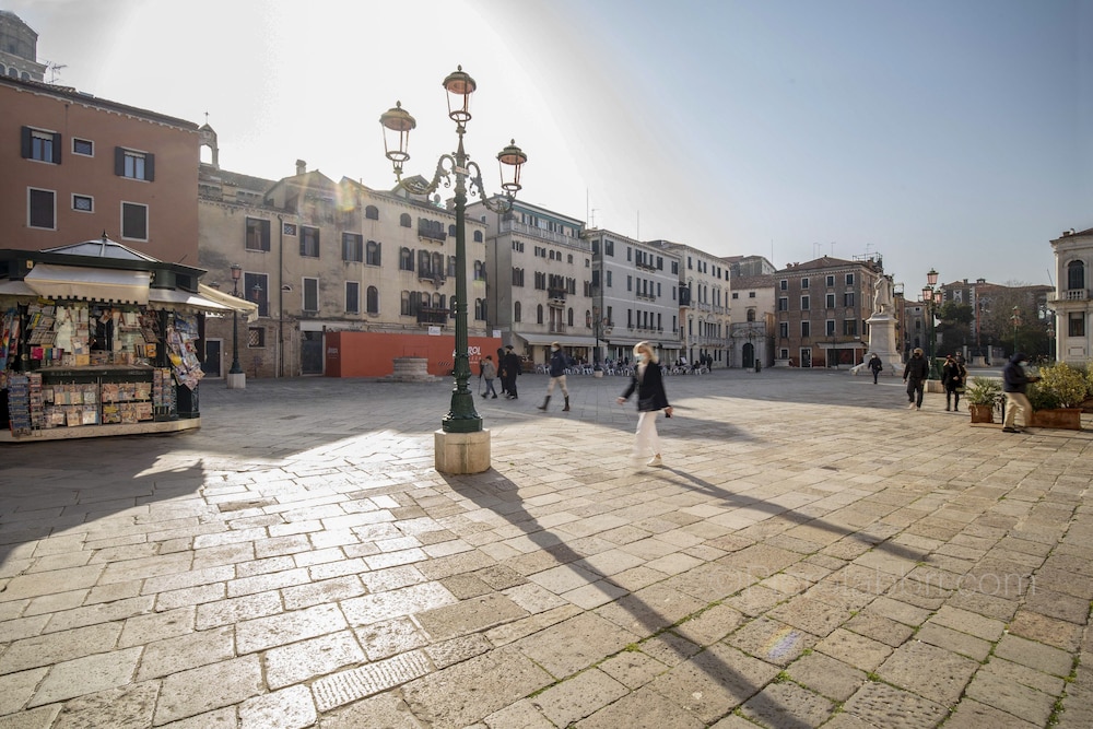 Accademia Ii 18/28
