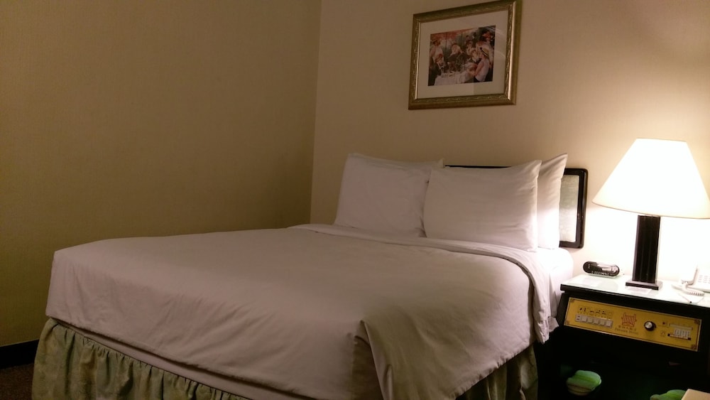 Premier Hotel 6/28