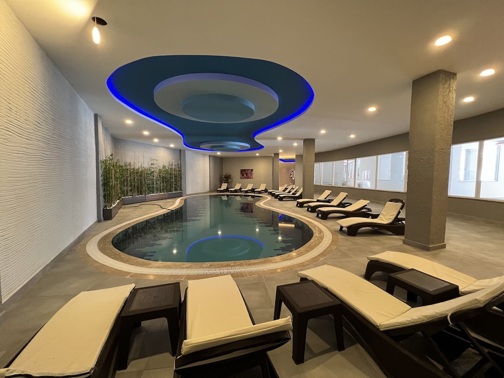 Almaris Resort Hotel 17/50