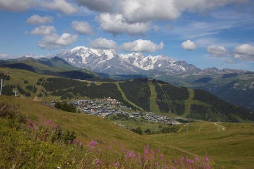 Lagrange Vacances Les Chalets du Mont Blanc 5/37