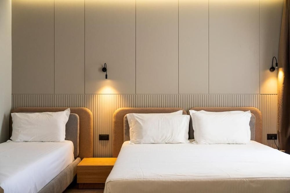 HENRY RESORT & SPA 25/62