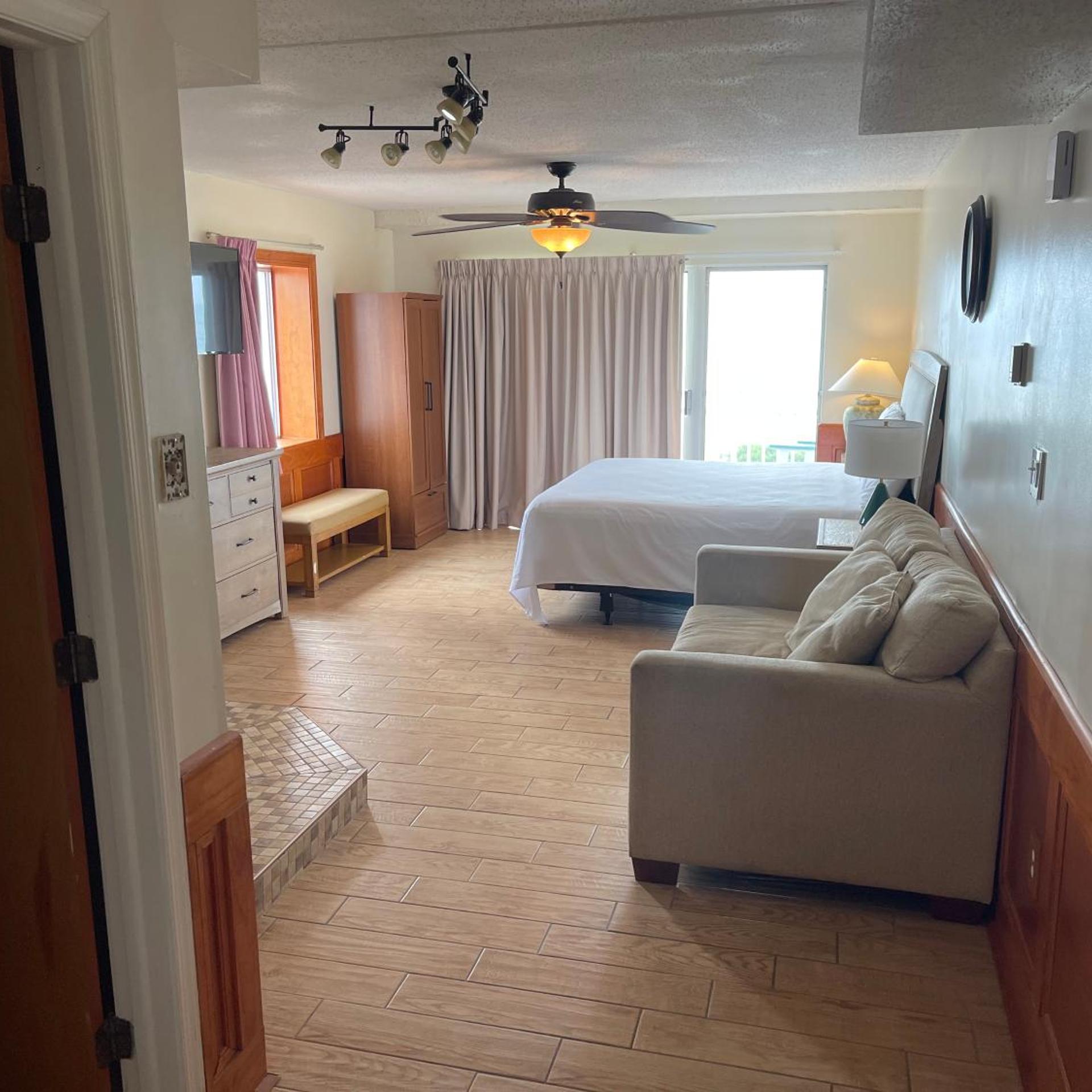 Montego Bay Resort 14/48