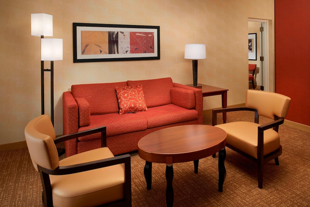 Courtyard Chicago Waukegan/Gurnee 23/42