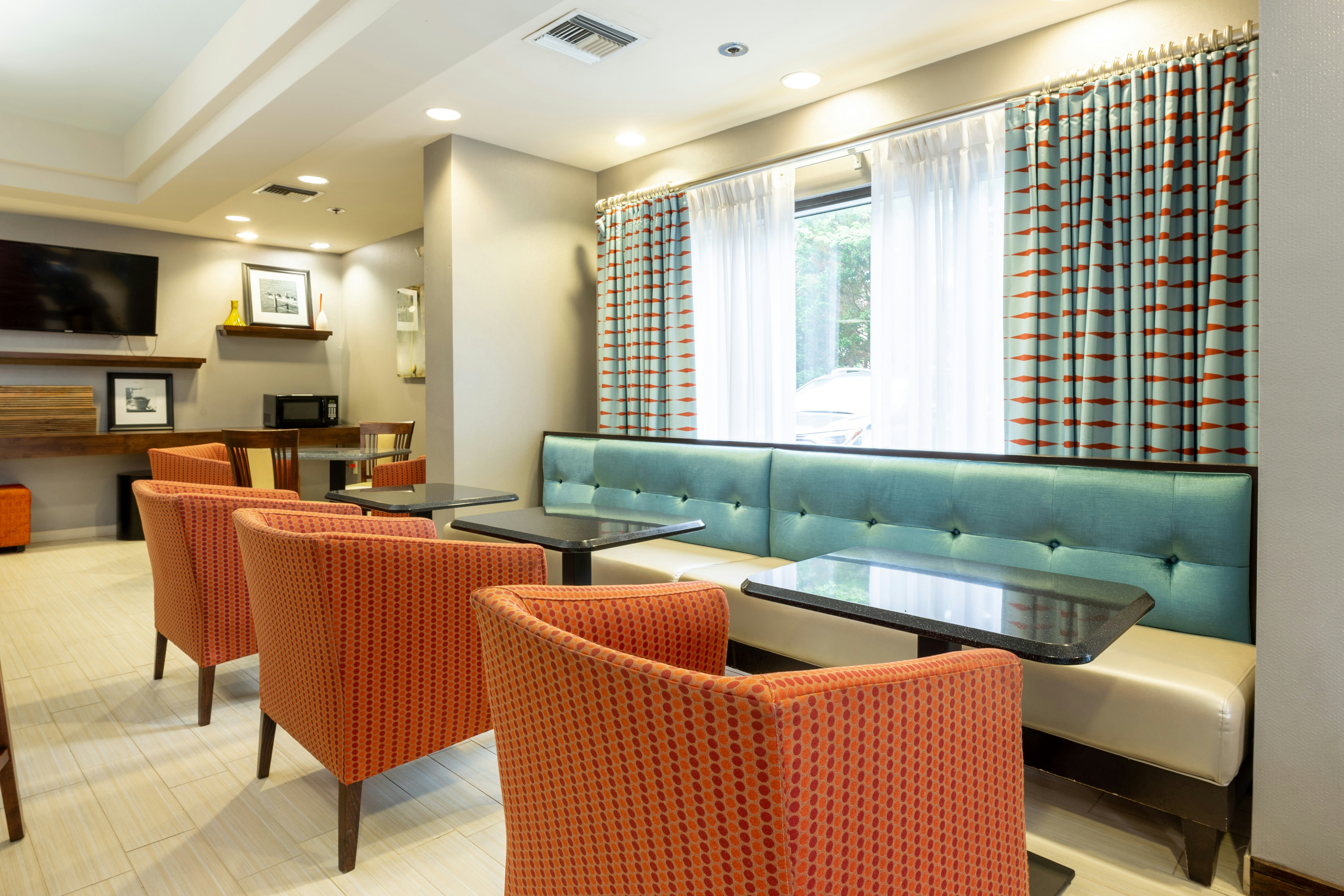 Hampton Inn Columbia I26 Harbison Road 10/20
