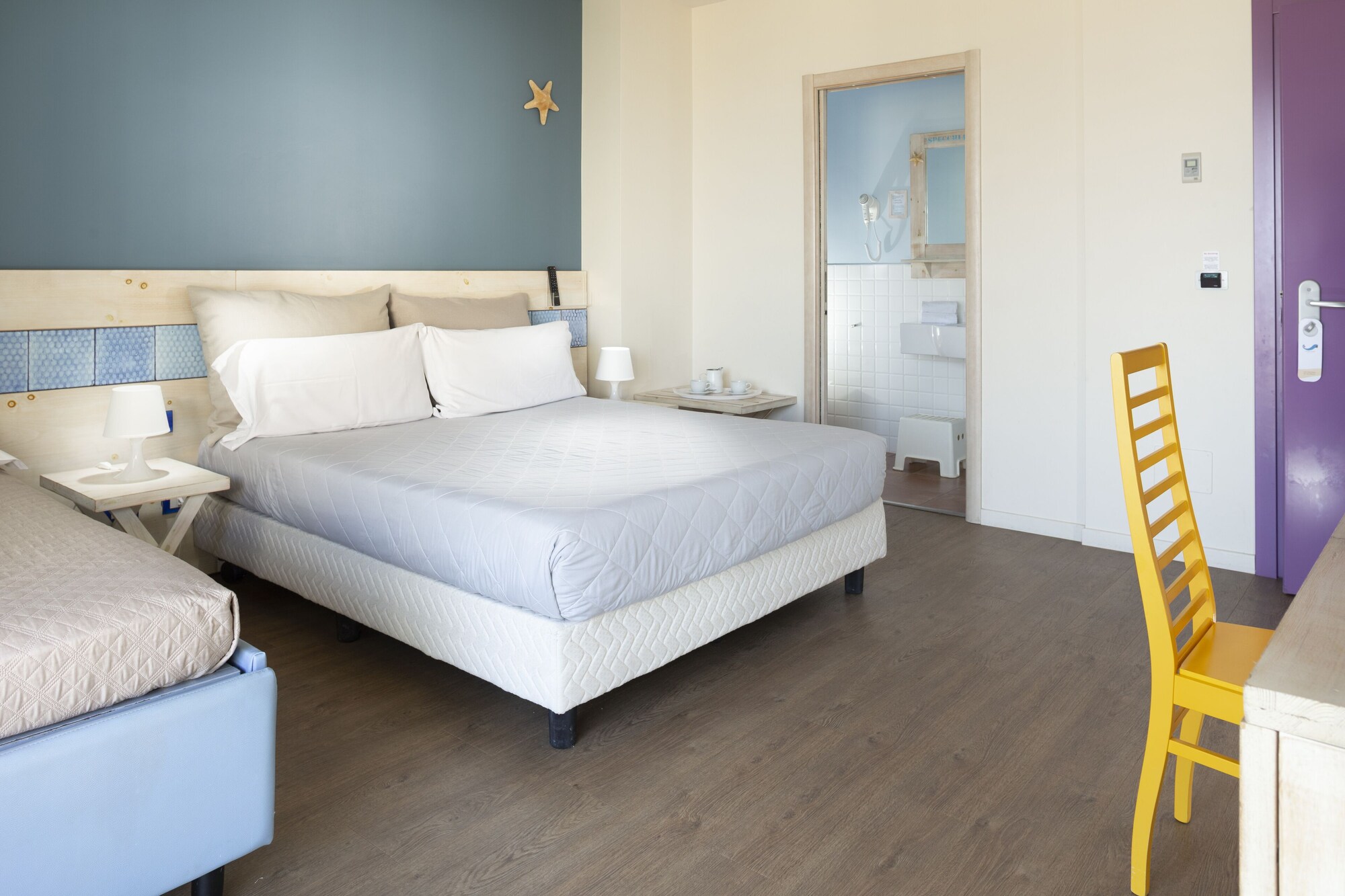 ROOM, TRIPLE, SEA VIEW, BALCONY