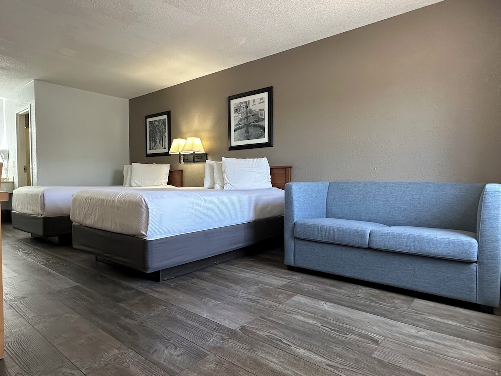 FAMILY, DOUBLE BED