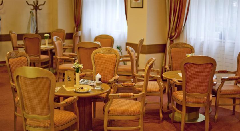 Vltava Ensana Health Spa Hotel 36/38