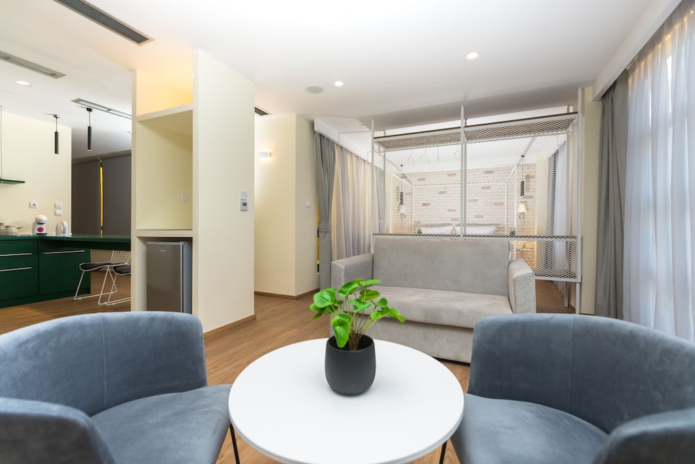 Suites Syngrou-Fix 10/22