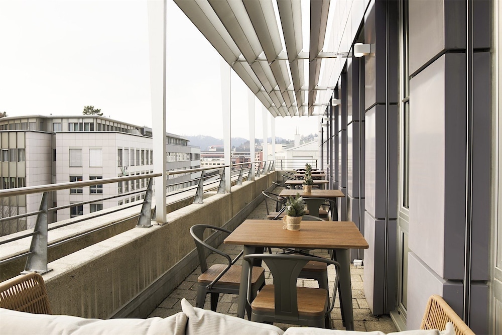 Work Life Residence by Primestay 1/32