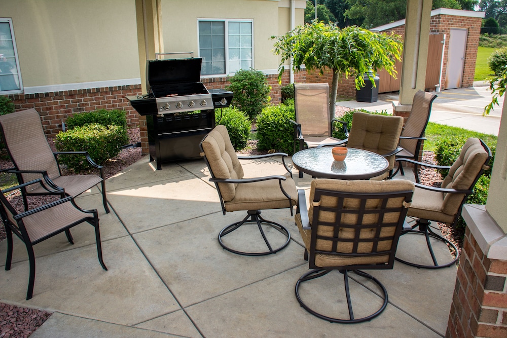 Candlewood Suites South Bend Airport, an IHG Hotel 33/48