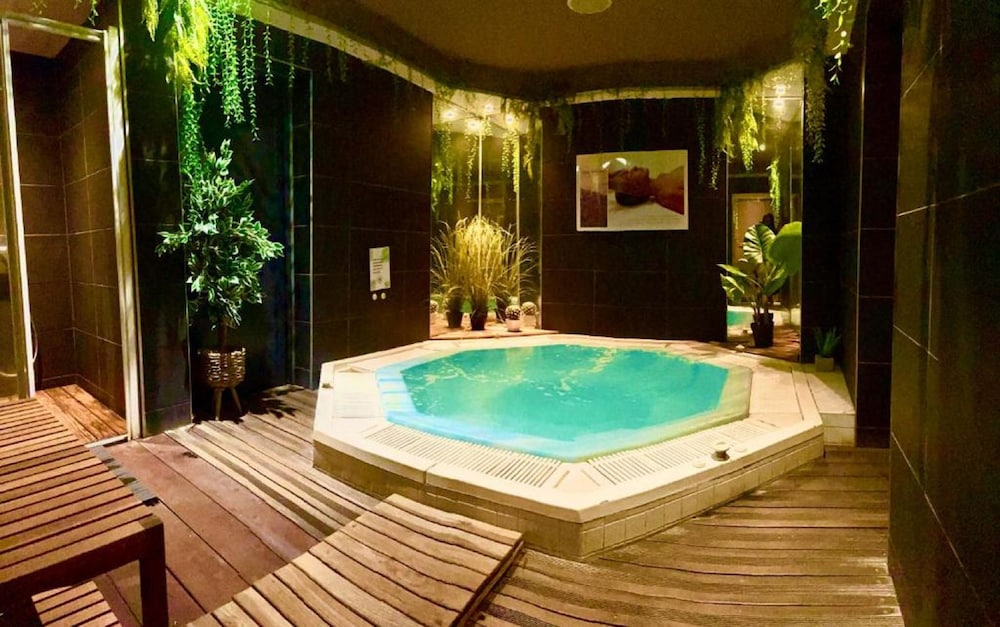 Hotel Kyriad Vichy 24/50