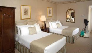 ROOM, KING BED, SOFA, TERRACE
