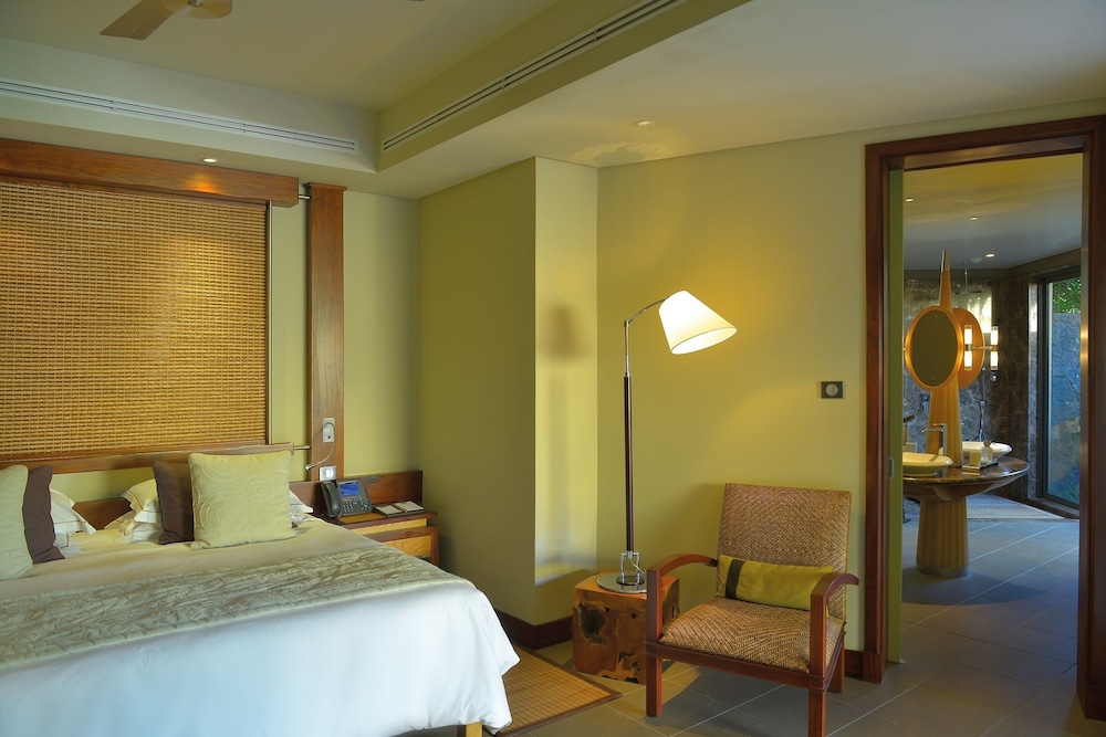 فيلا بسريرين منفصلين وسريرين كينج بـ3 غرف نوم مع أريكة، Trou aux Biches Beachcomber Golf Resort and Spa 3/4