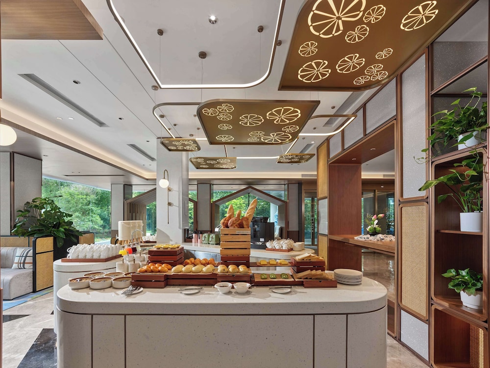 Hangzhou West Lake Hubin Yintai Atour Hotel 10/60