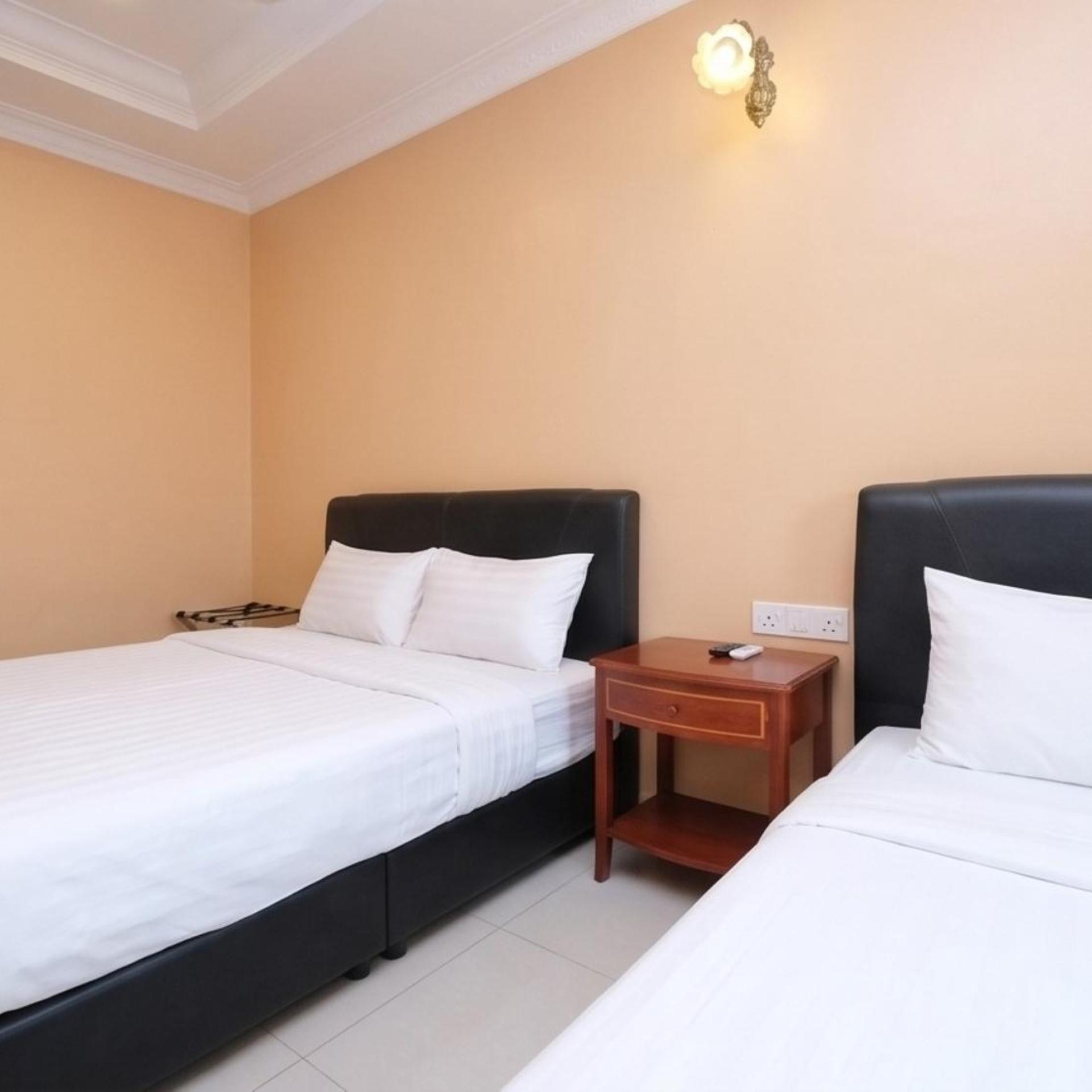 Swing & Pillows at Ayuni Hotel Bangi, Selangor 15/31