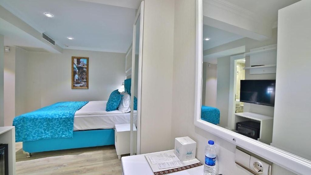 غرفة اقتصادية بسرير كوين، Glamour Hotel 4/4