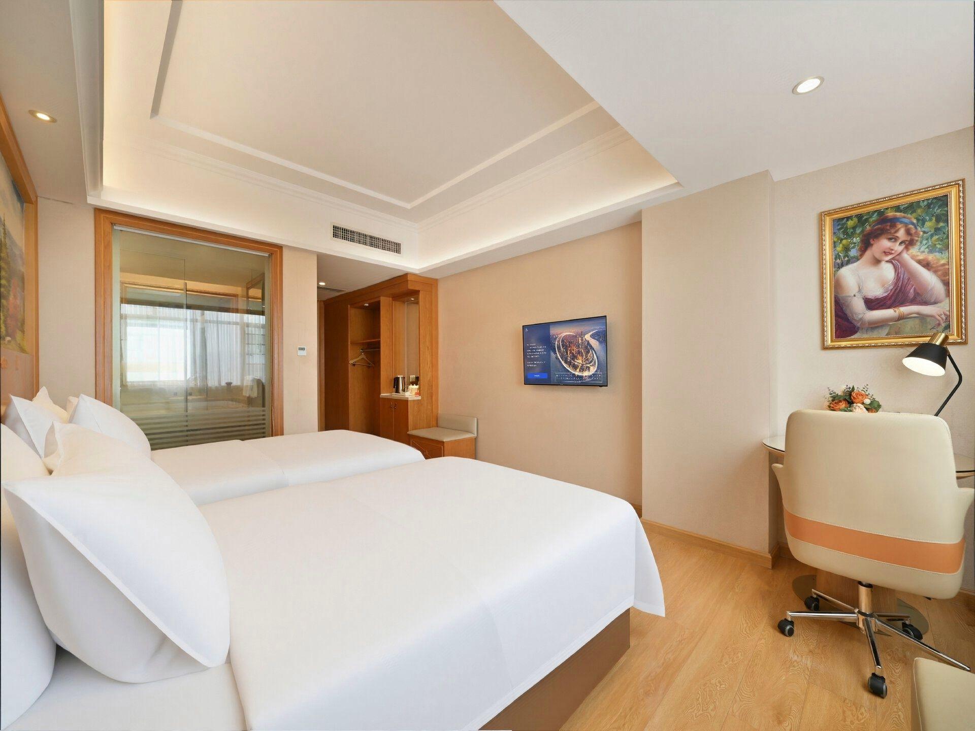 Vienna Hotel (Dongguan Baihuadong) 24/51