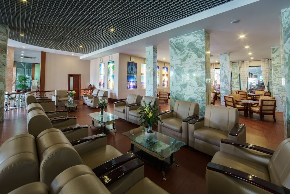 SMILING HOTEL AND SPA 37/50