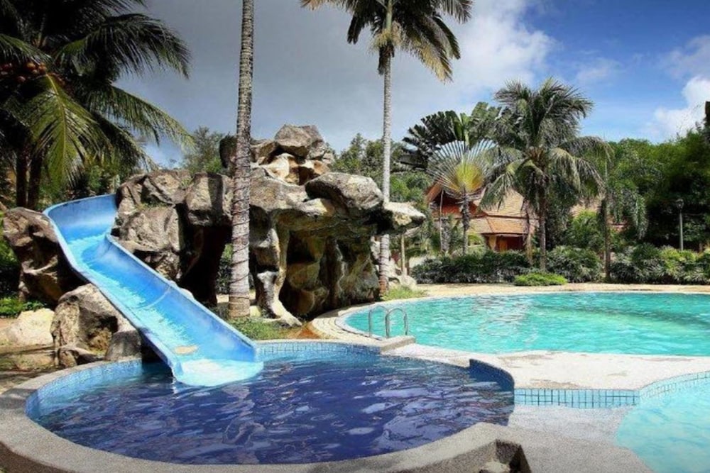 Rompin Beach Resorts 37/39