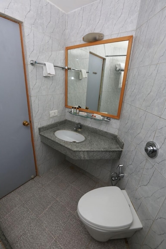 Highgates Hotel 17/21