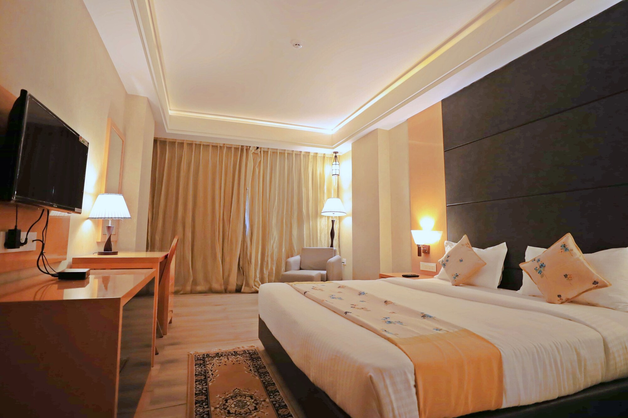 Deluxe, Double Bed