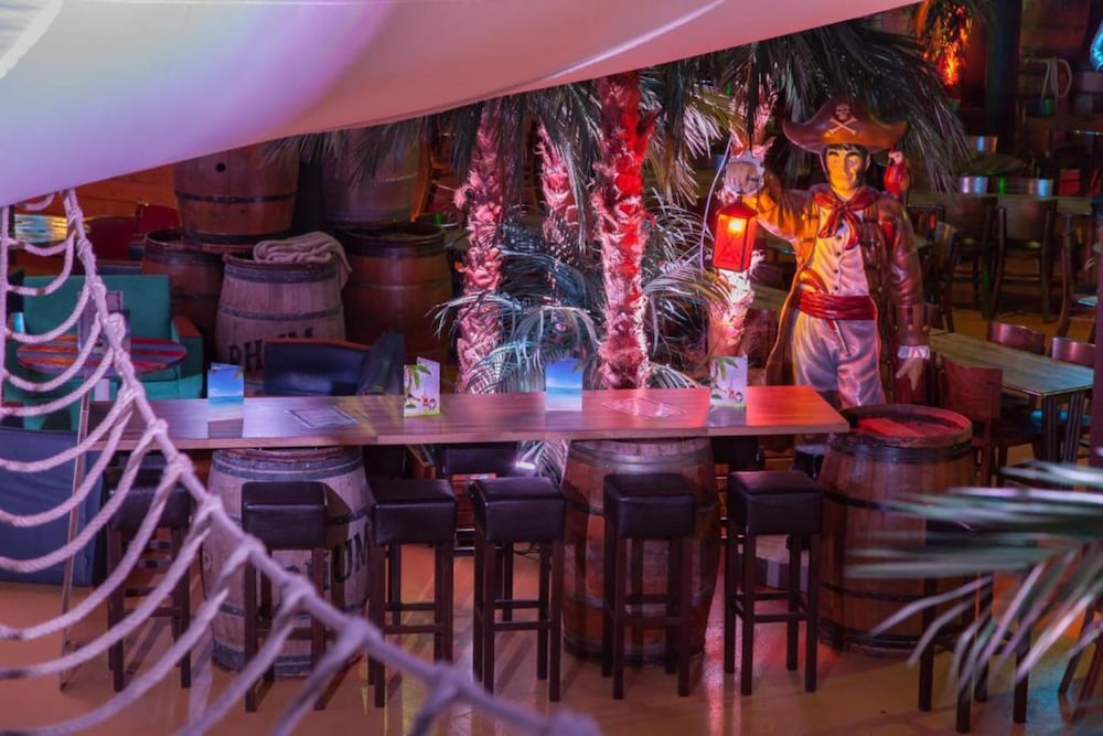 Hotel Du Parc Pirates 36/45