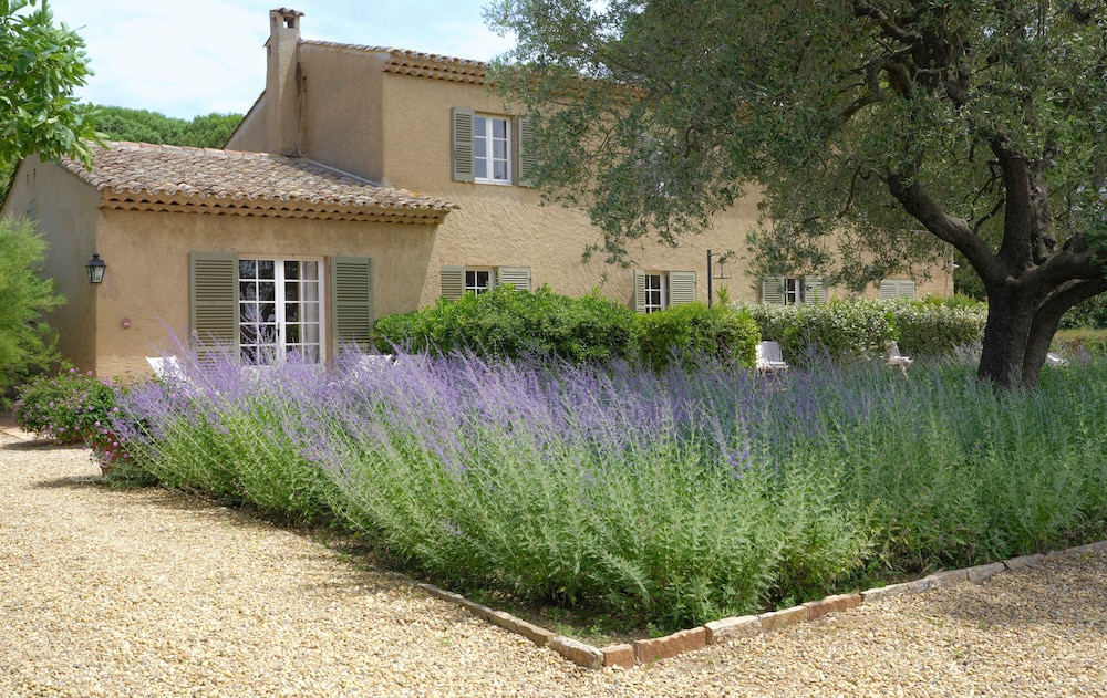 Hotel La Figuiere 40/47