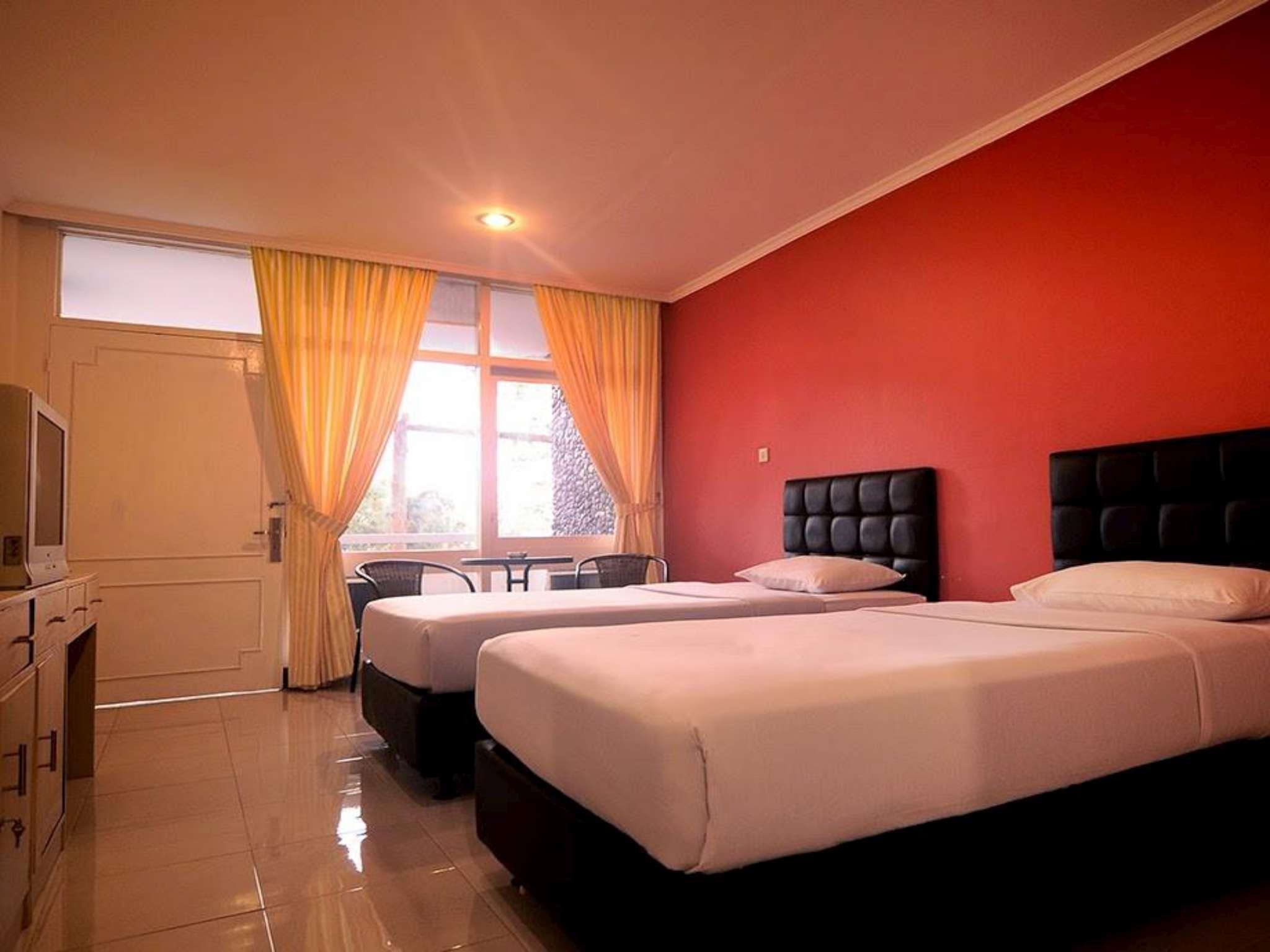 Selabintana Conference Resort 24/42