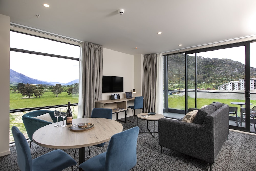 Quest Queenstown 24/41
