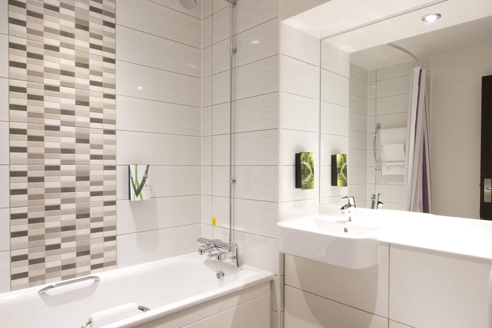 Premier Inn Honiton hotel 24/26