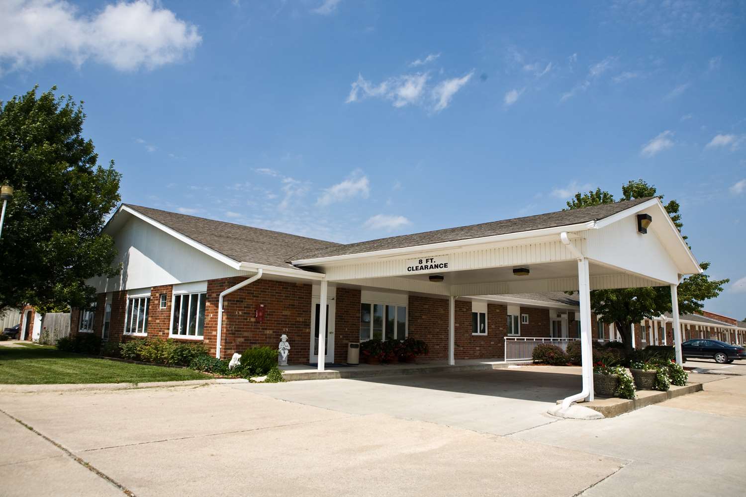 SureStay by Best Western Cameron 4/20