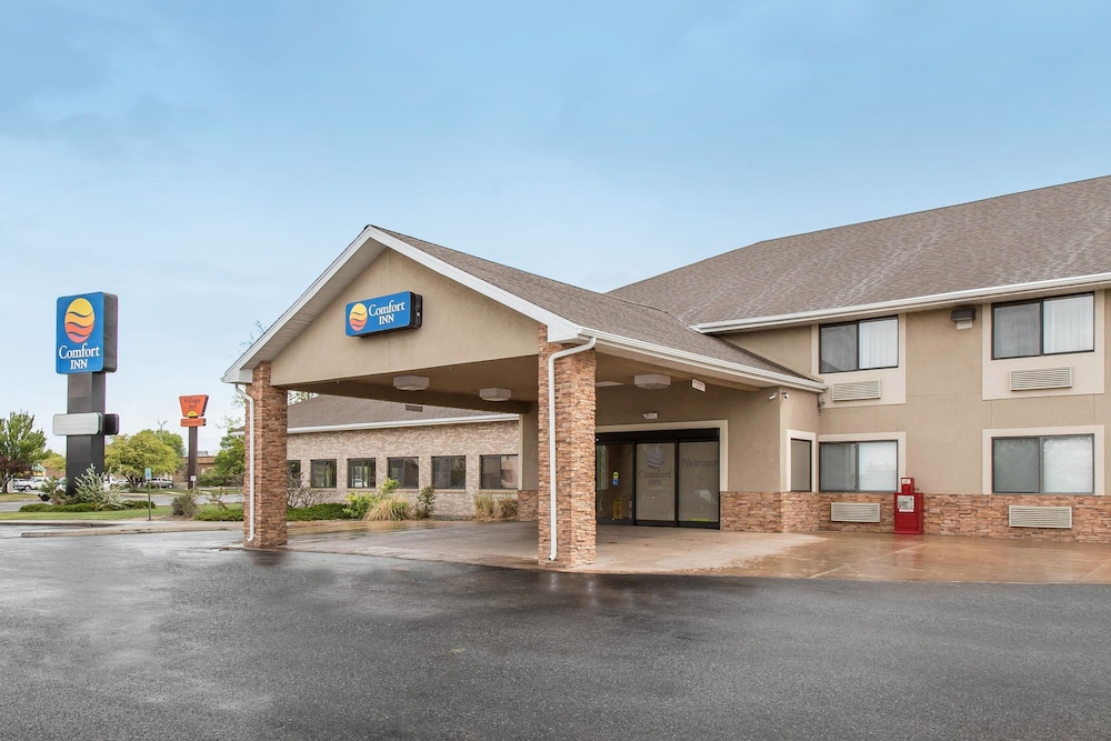 Comfort Inn Grand Junction I-70, CO 3/37