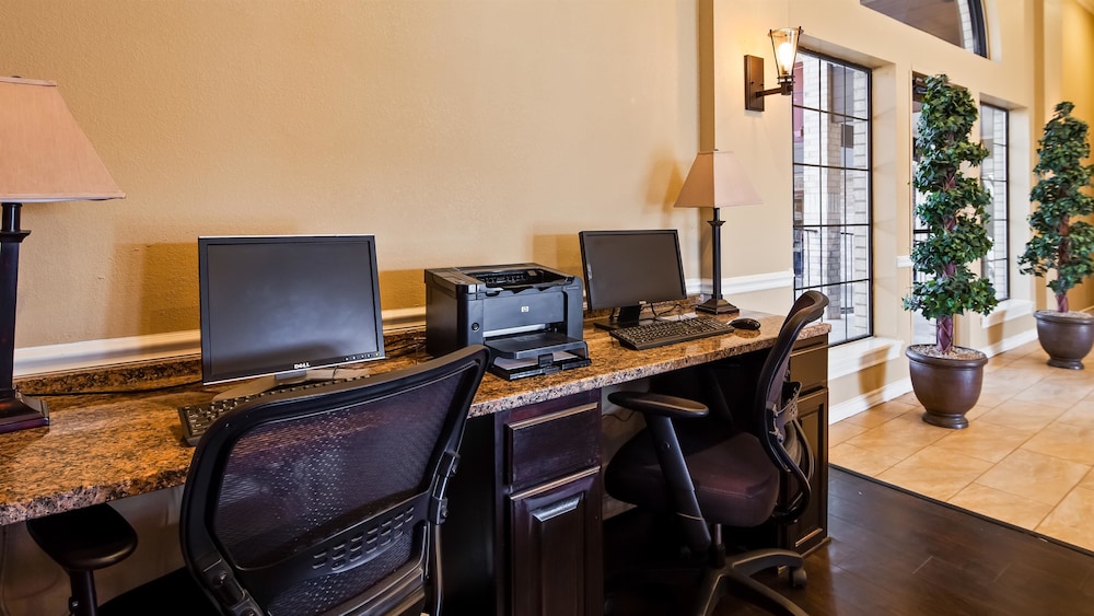 SureStay Plus by Best Western San Antonio Fiesta Inn 35/38