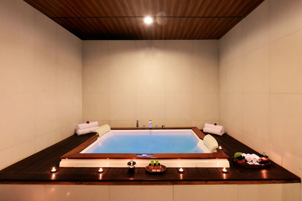 MB Greens Clarks Inn Moradabad 27/50