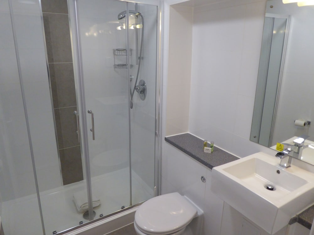3 BEDROOMS, APARTMENT, SEA VIEW