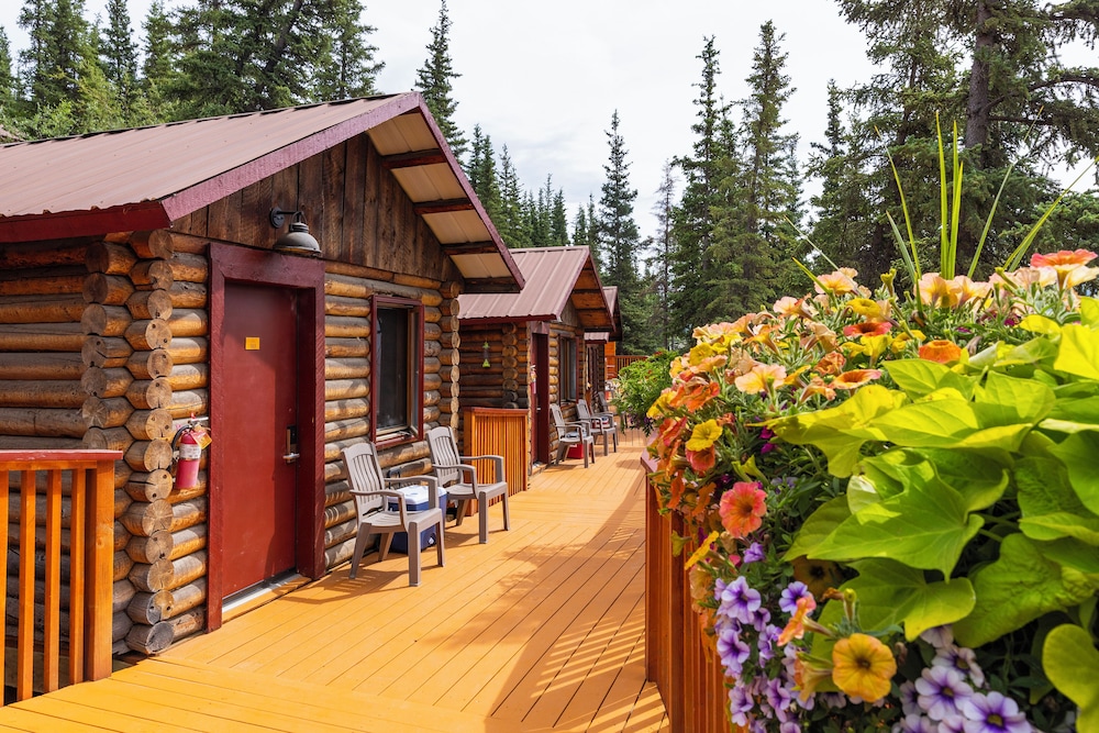 Denali Crow s Nest Cabins 4/48