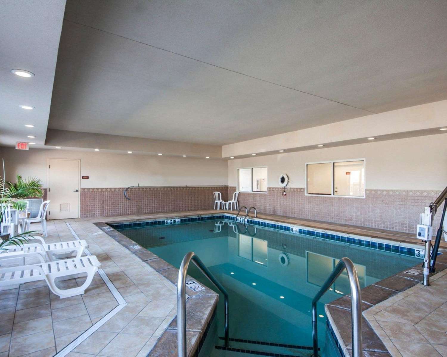 Garner Hotel Lawton Fort Sill Area by IHG 16/28