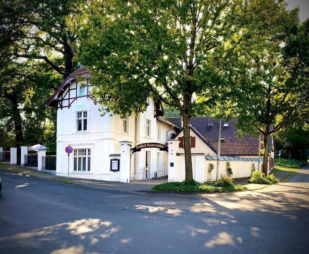 Kaisermuehle Hotel & Gasthof 15/16