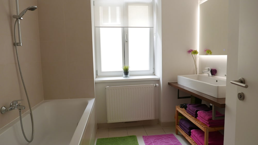 GoVIenna Modern Apartment 15/17