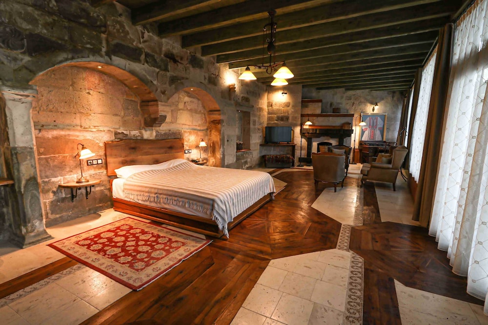 Kelebek Special Cave Hotel 36/84