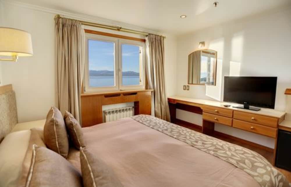 Tres Reyes Hotel 7/50