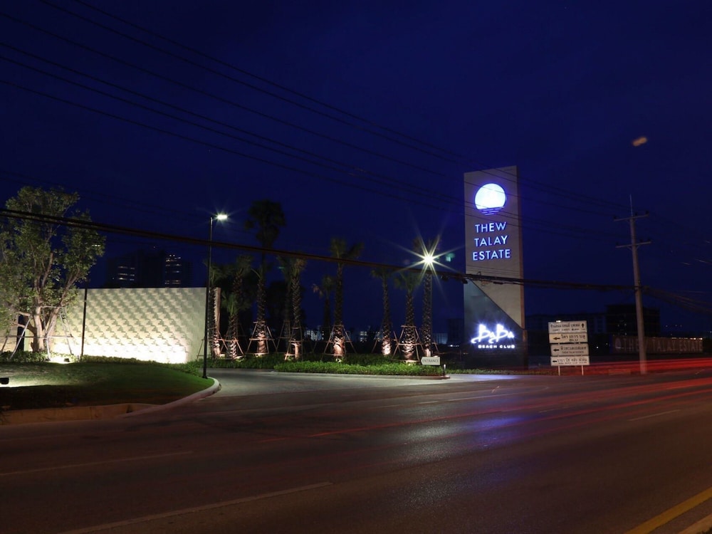 Baan Thew Talay Blue Sapphire 20/50