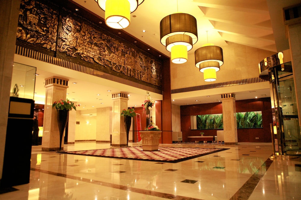 HOLIDAY INN ZHENGZHOU 7/69