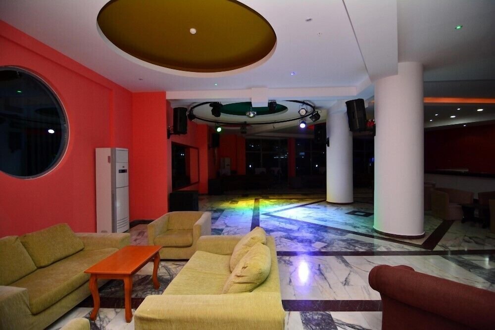 Ananas Hotel 22/33
