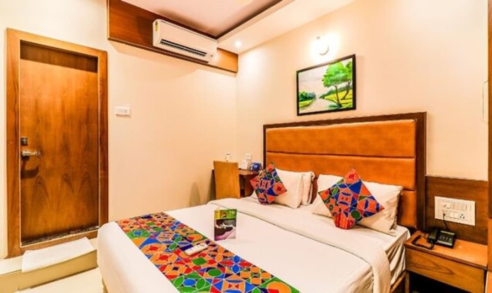 Fabhotel Admiral Andheri 12/31