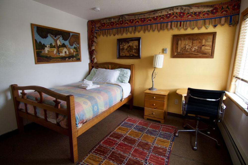 Qupqugiaq Inn 20/61