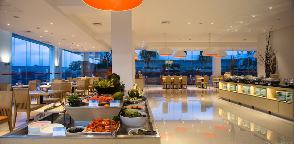 Harris Hotel And Conventions Denpasar Bali 48/66