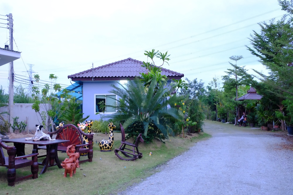 Pt House Resort 36/42