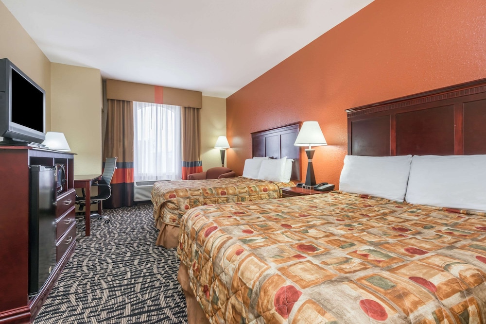 Days Inn & Suites by Wyndham Prattville-Montgomery 22/39